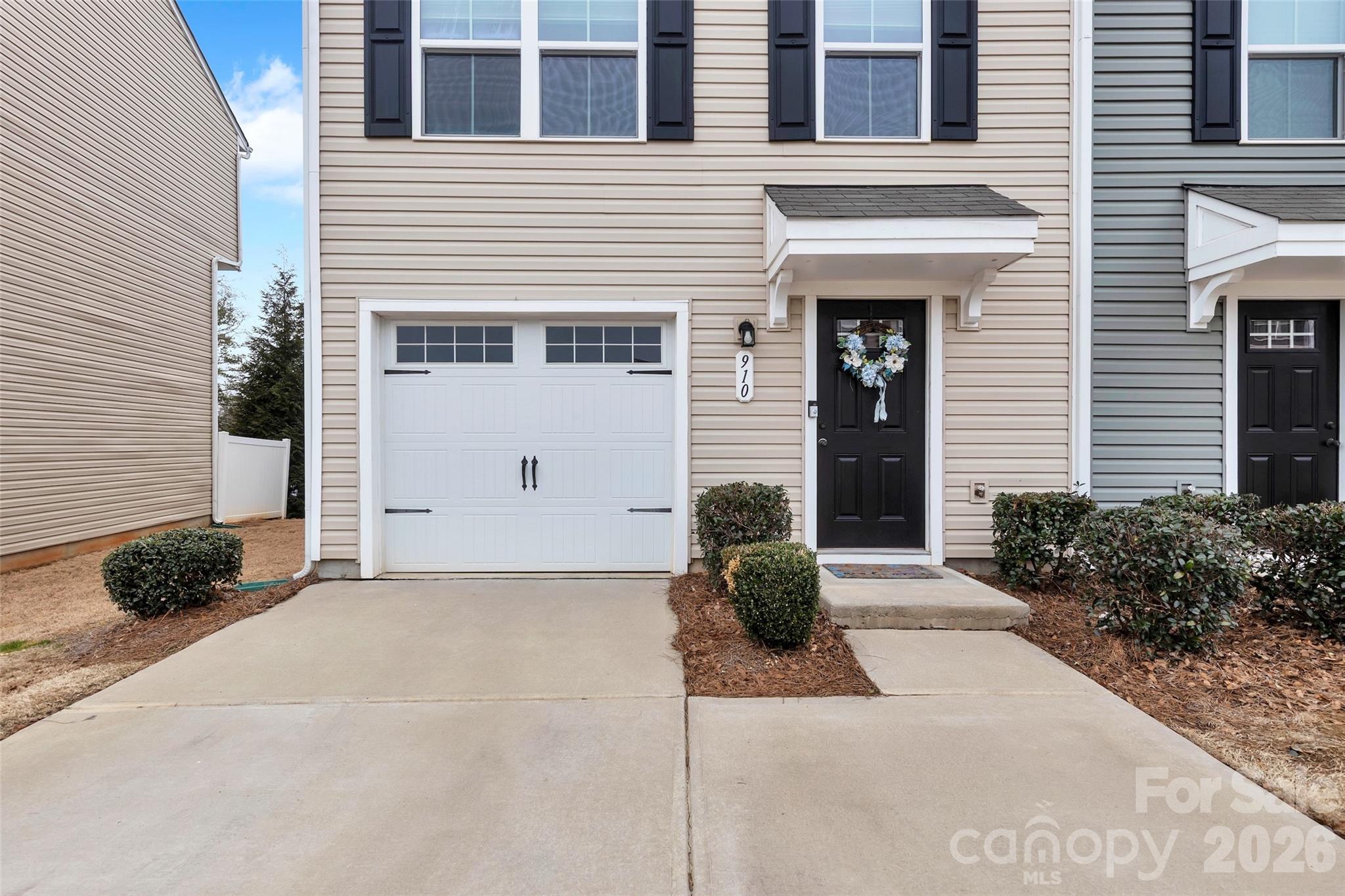 910 Taybyn Road Fort Mill, SC 29715 - Photo 3 of 40