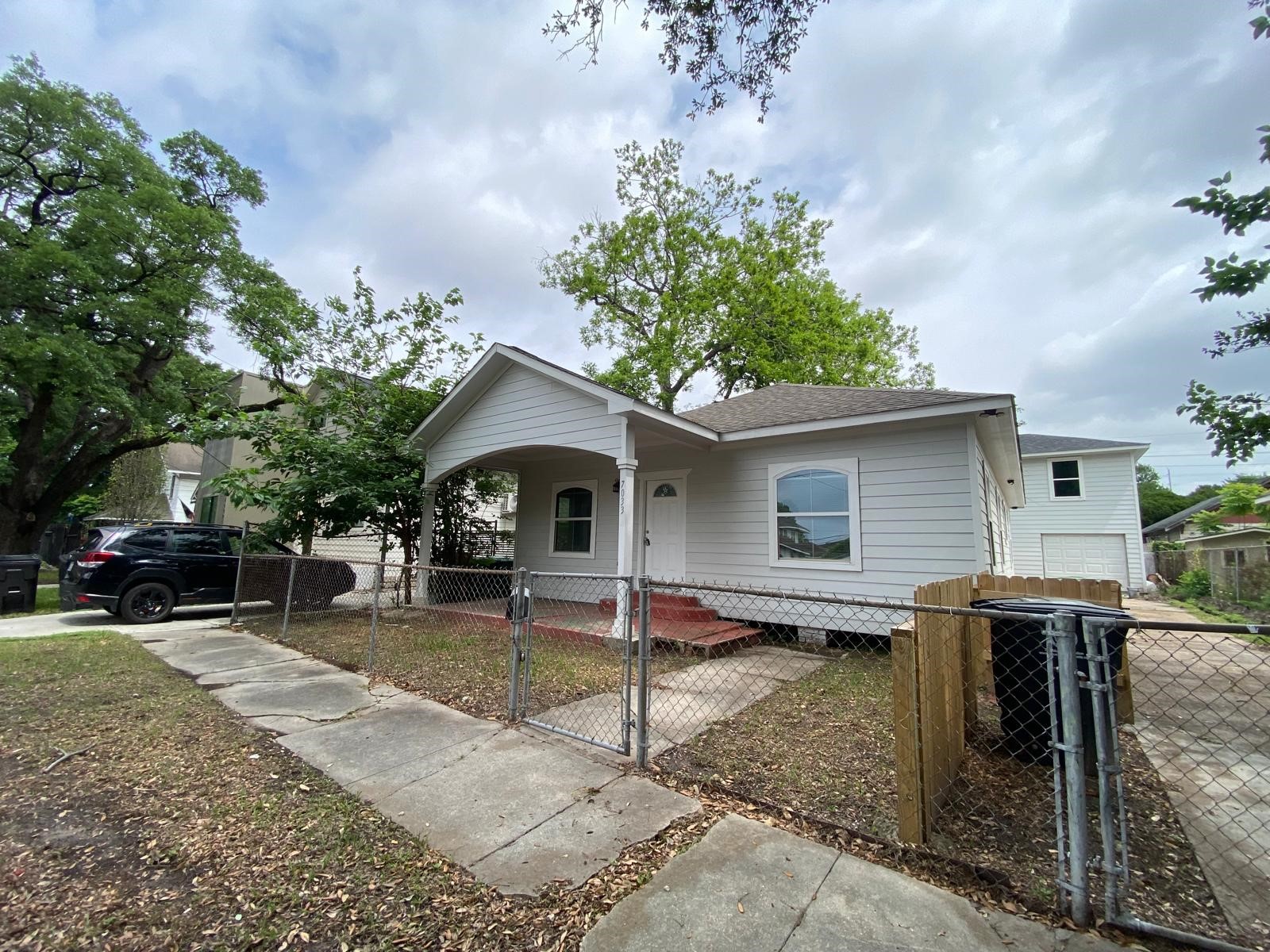 7033 Ave East Houston, TX 77011 - Photo 1 of 19