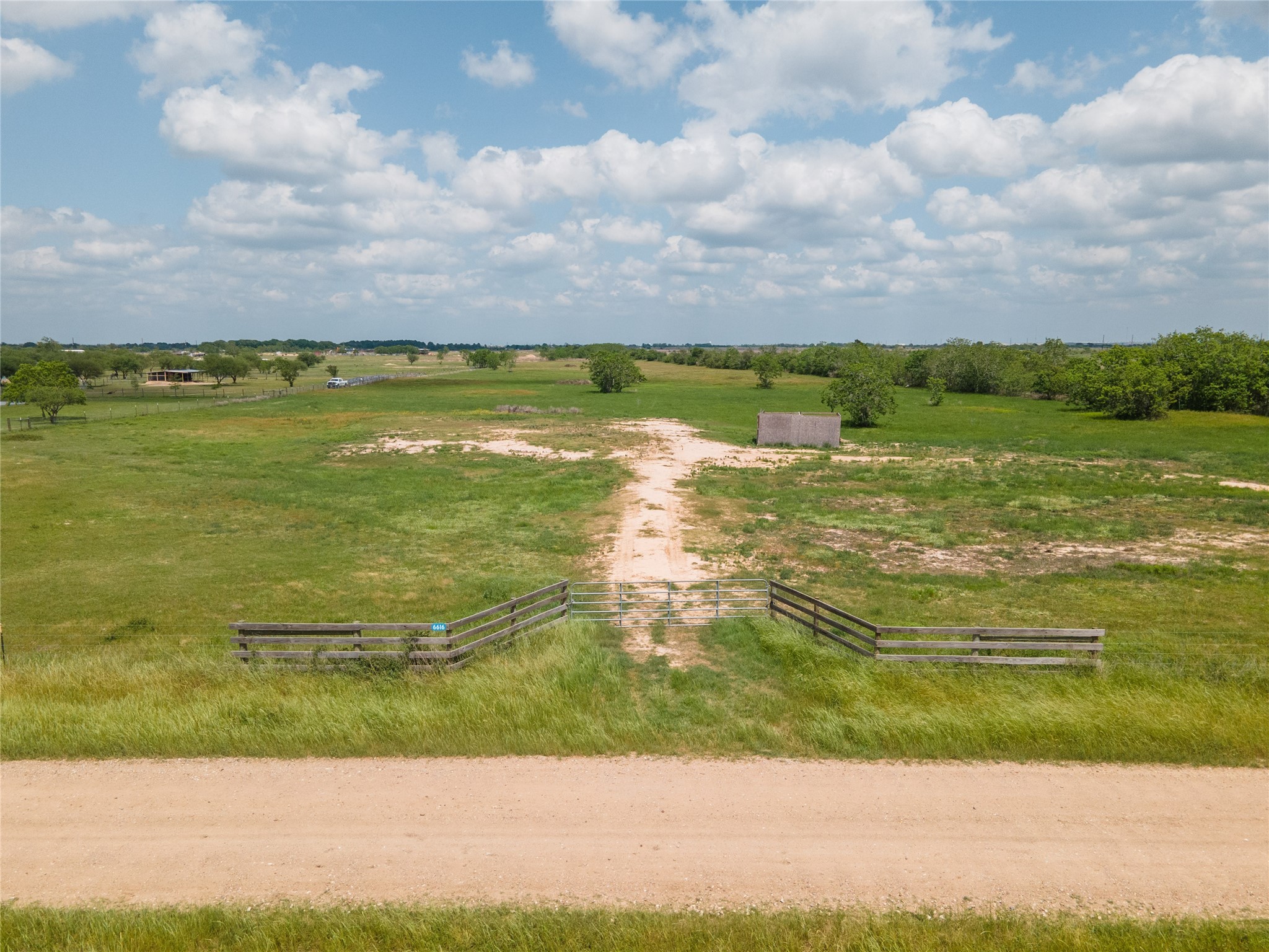 6616 Mieth Road Sealy, TX 77474 - Photo 8 of 10