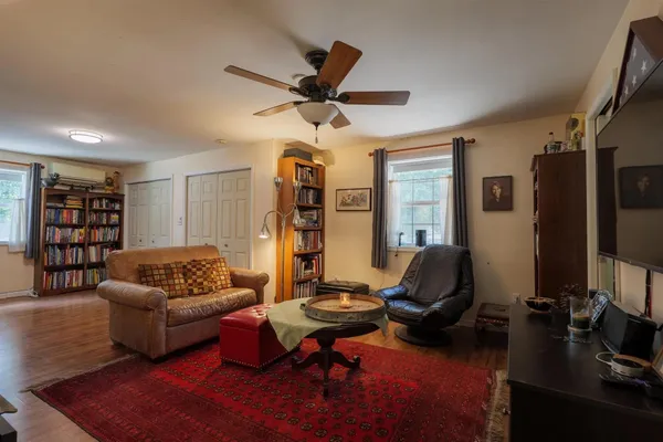 $1,298,500 | 438 Northeast English Ivy Trail, Pinetta, FL 32350