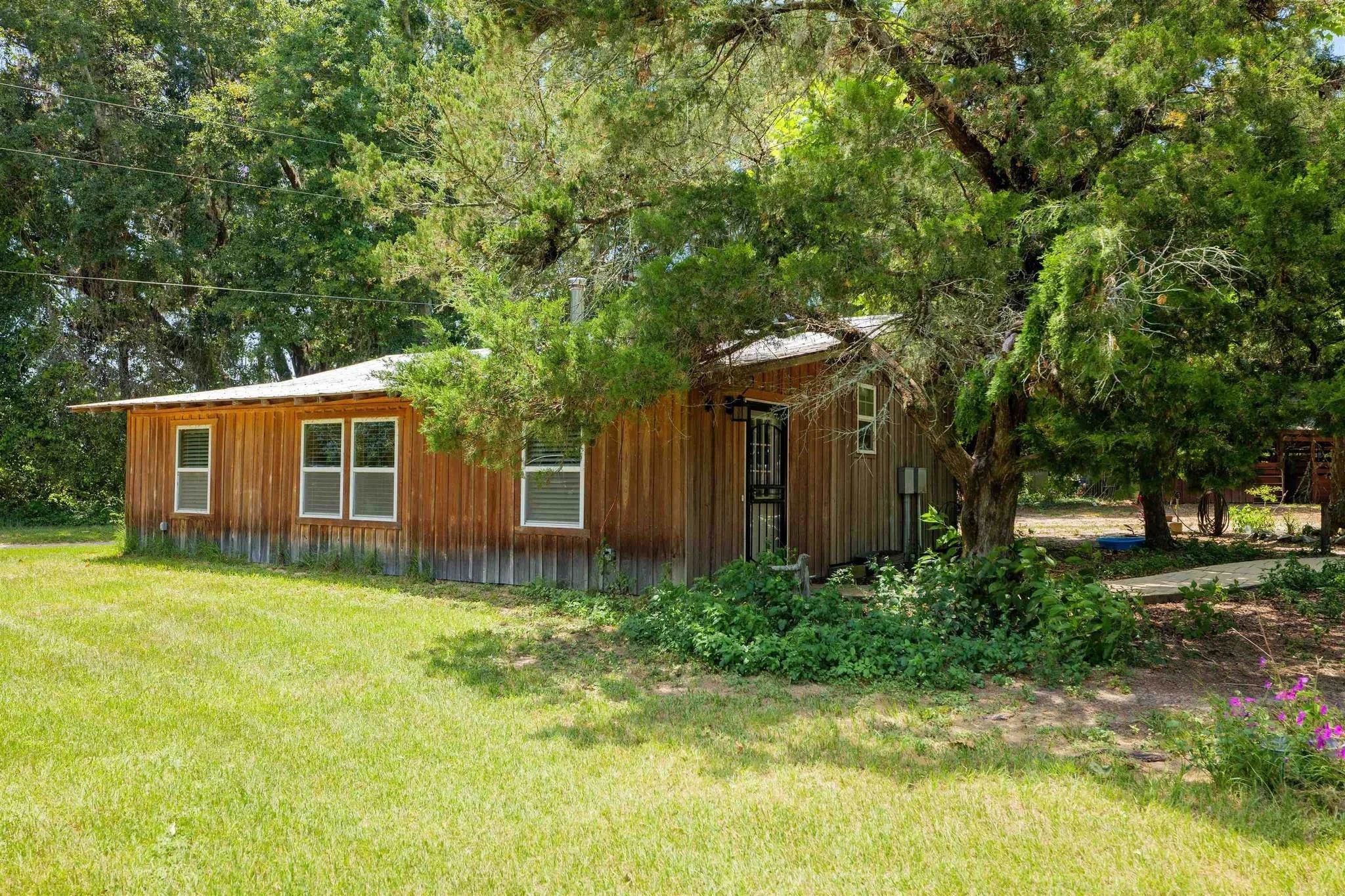 438 Northeast English Ivy Trail Pinetta, FL 32350 - Photo 35 of 42