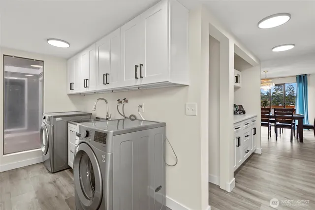 $2,688,000 | 110 174th Place Northeast, Bellevue, WA 98008