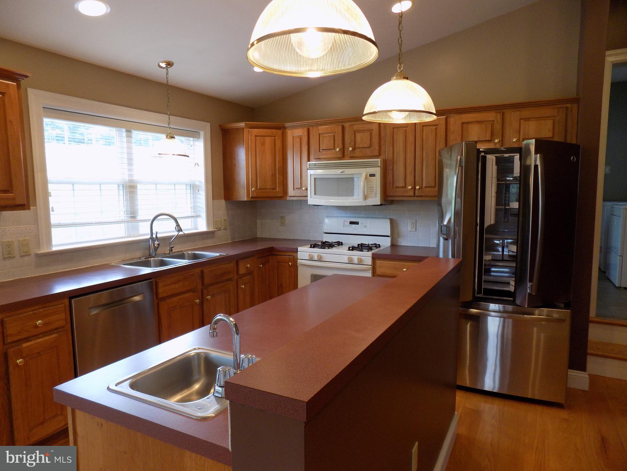843 Disston View Drive Lititz, PA 17543 - Photo 14 of 55 Kitchen