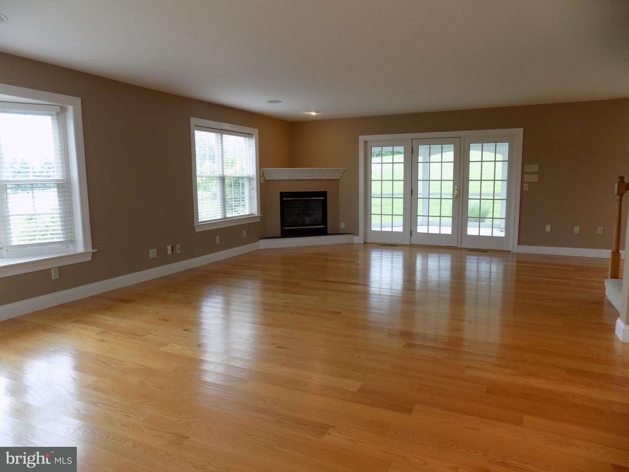 843 Disston View Drive Lititz, PA 17543 - Photo 19 of 55 Family Room