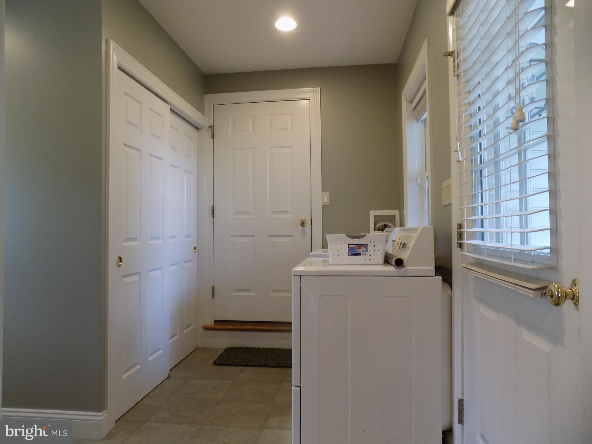 843 Disston View Drive Lititz, PA 17543 - Photo 23 of 55 1st Floor Laundry