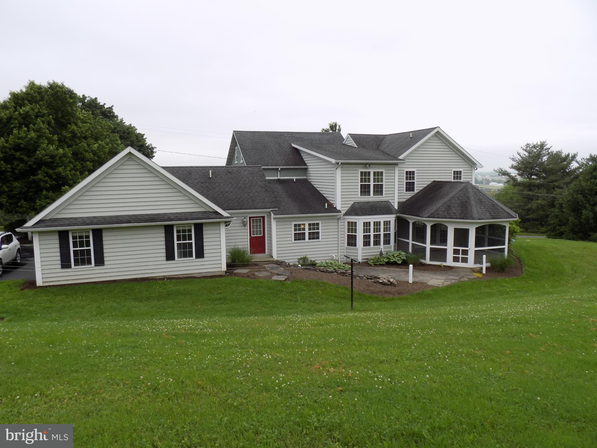 843 Disston View Drive Lititz, PA 17543 - Photo 47 of 55 Rear of Home