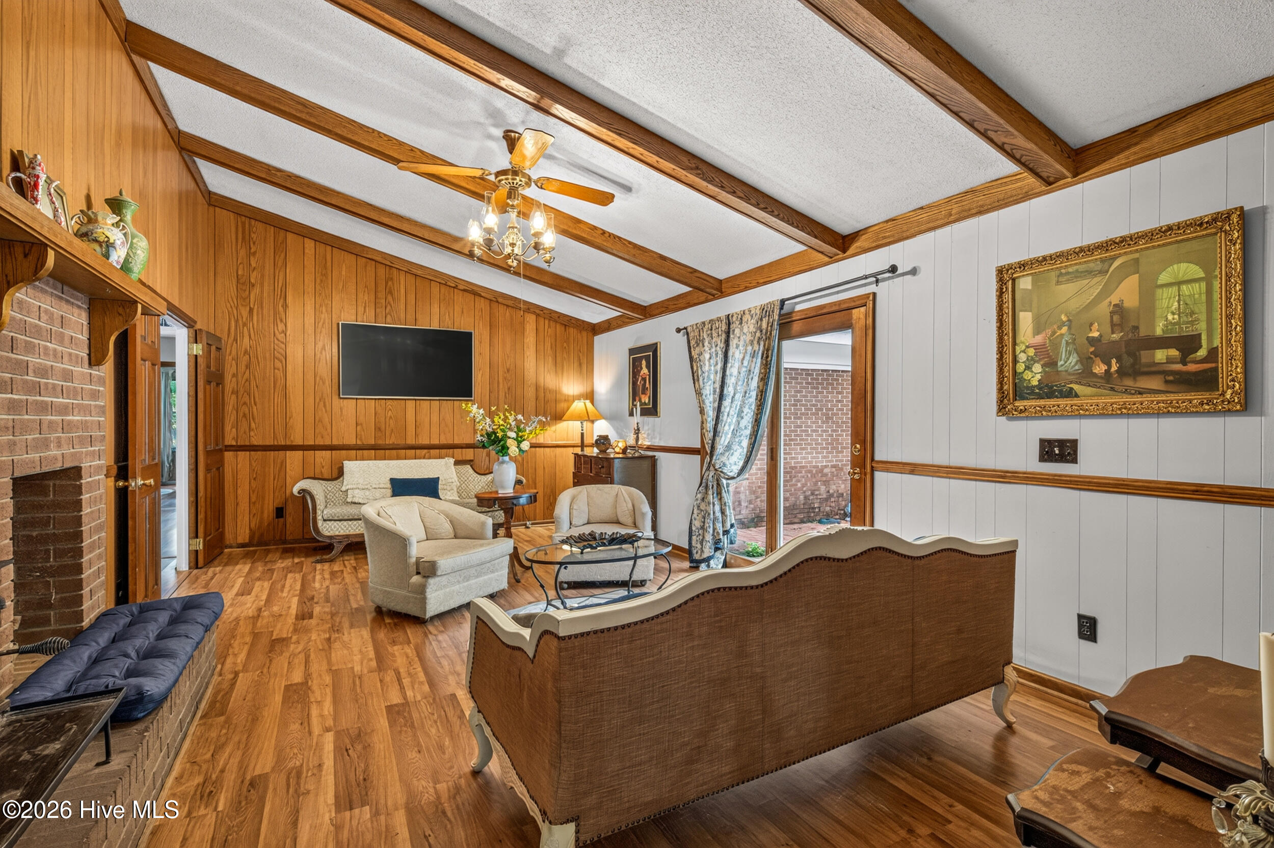 1595 North Moore Road Robbins, NC 27325 - Photo 26 of 53 Family room