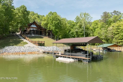 $1,600,000 | 546 Bluff View Road, New Tazewell, TN 37825