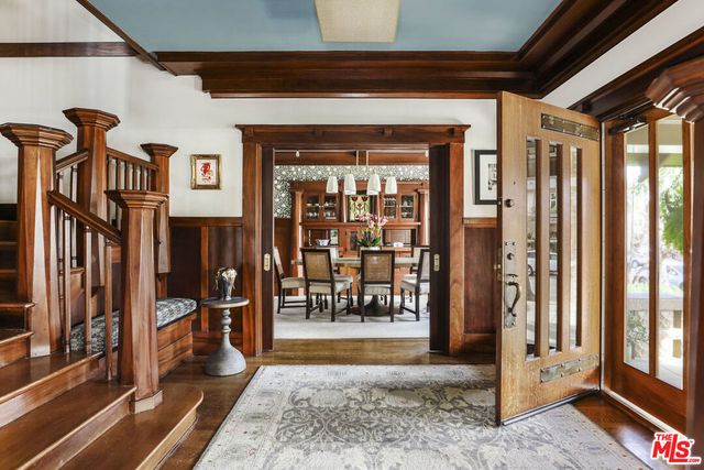 a view of an entryway