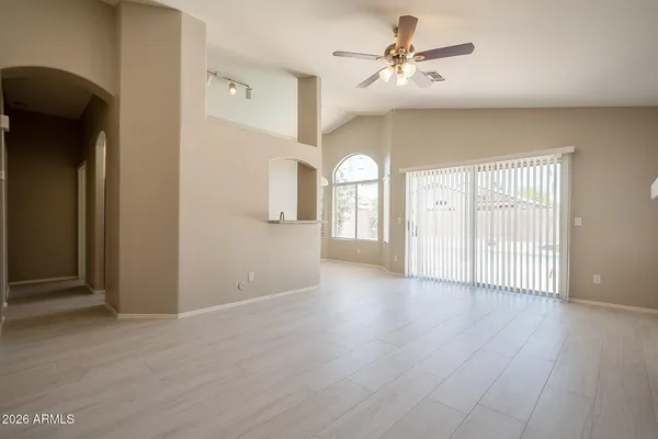 $2,150 | 1070 West Chilton Drive, Tempe, AZ 85283