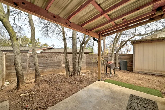 $2,100 | 3408 Dolphin Drive, Unit A, Austin, TX 78704
