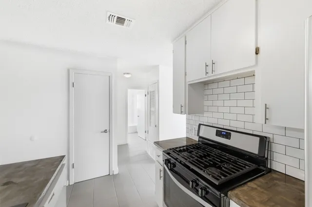 $2,100 | 3408 Dolphin Drive, Unit A, Austin, TX 78704