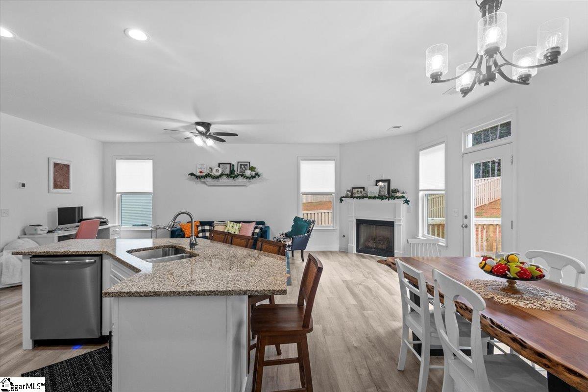 738 Ratchford Lane Wellford, SC 29385 - Photo 11 of 29