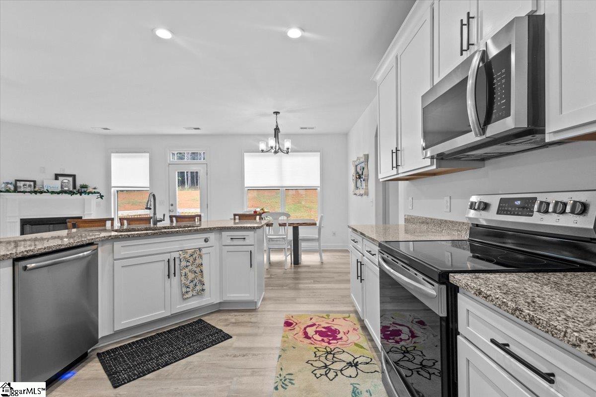 738 Ratchford Lane Wellford, SC 29385 - Photo 9 of 29