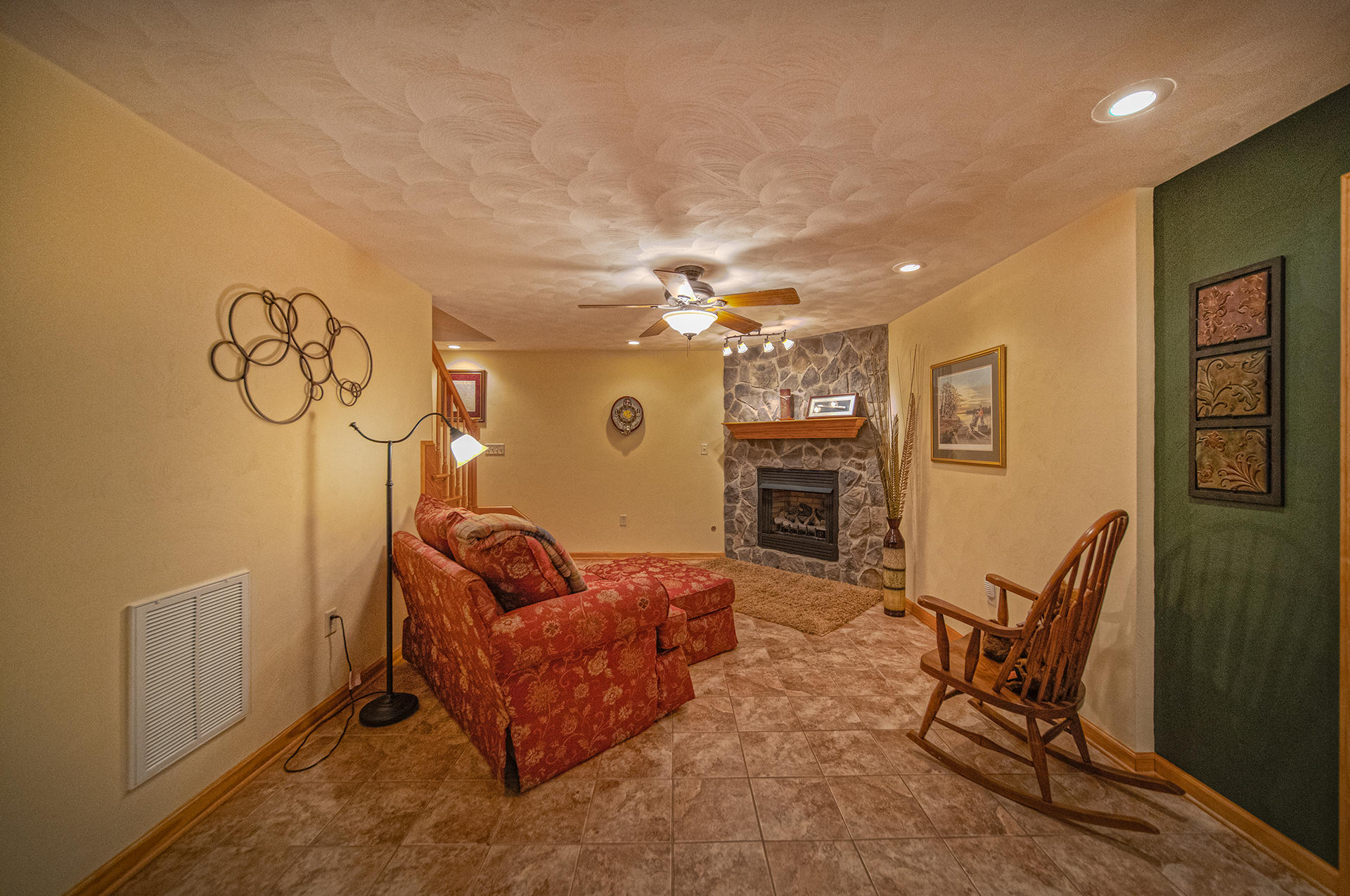 1148 Mead Valley Road Moneta, VA 24121 - Photo 23 of 45 23