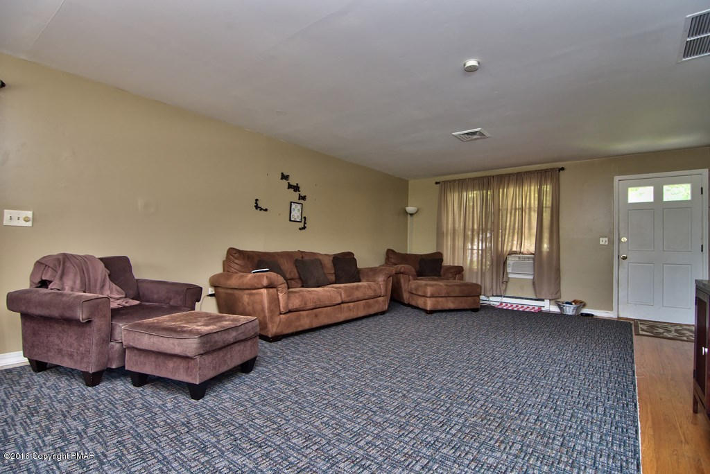 3271 River Road Mount Bethel, PA 18343 - Photo 22 of 57 Left Side View 01