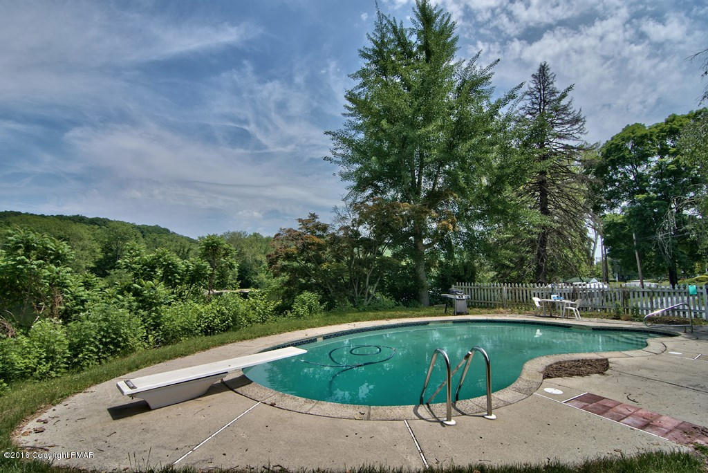 3271 River Road Mount Bethel, PA 18343 - Photo 7 of 57 Exterior View 07