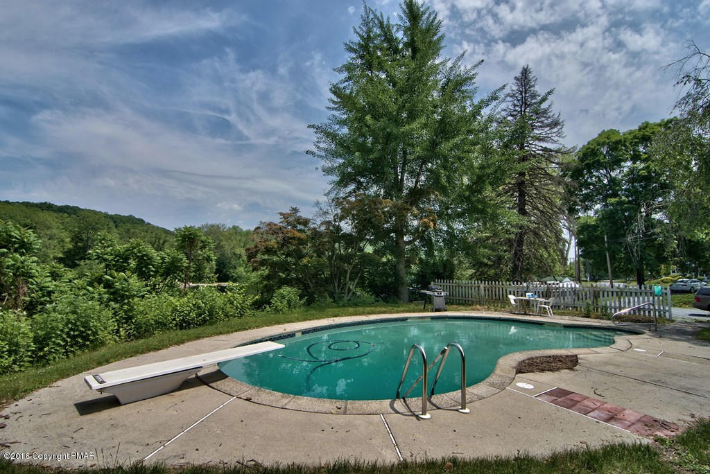 3271 River Road Mount Bethel, PA 18343 - Photo 8 of 57 Exterior View 08