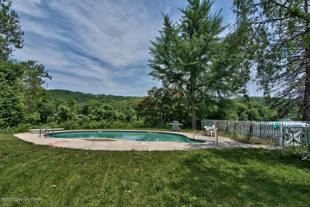 3271 River Road Mount Bethel, PA 18343 - Photo 9 of 57 Exterior View 09