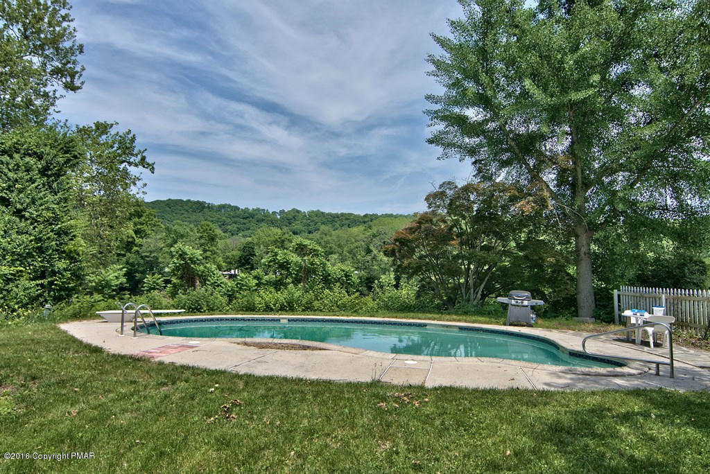 3271 River Road Mount Bethel, PA 18343 - Photo 10 of 57 Exterior View 10