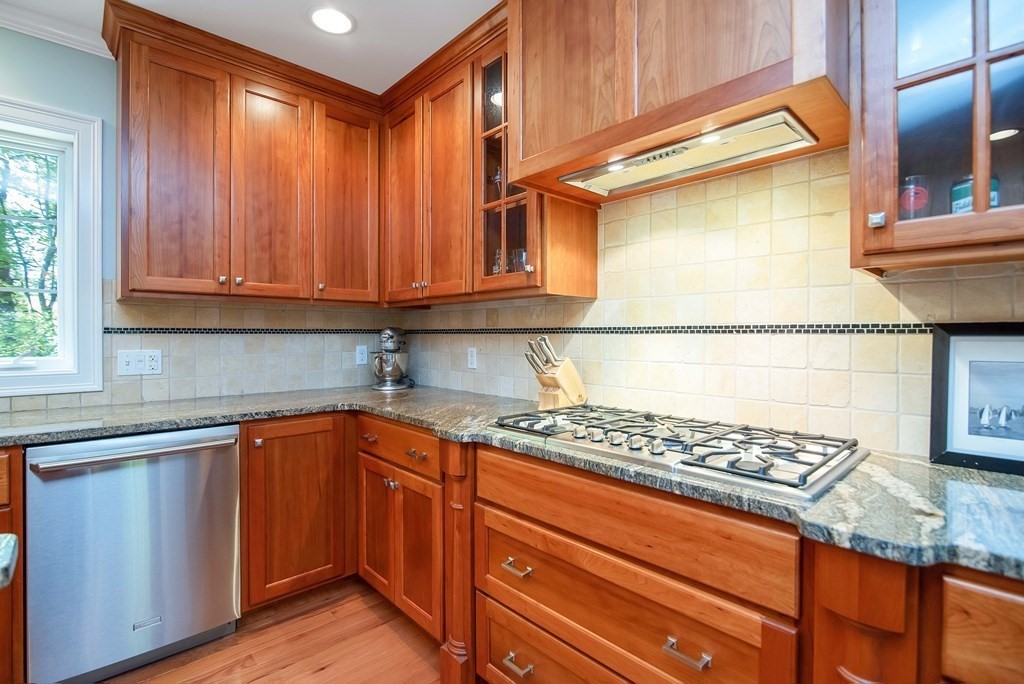 114 Norfolk Road Millis, MA 02054 - Photo 9 of 40 Gallery Image 9