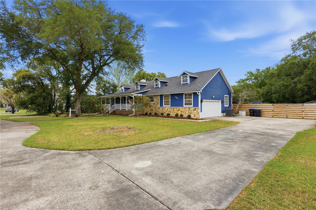 1261 East Fullers Cross Road Winter Garden, FL 34787 - Photo 1 of 53