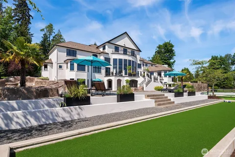 $11,250,000 | 26408 Northeast 70th Street, Redmond, WA 98053