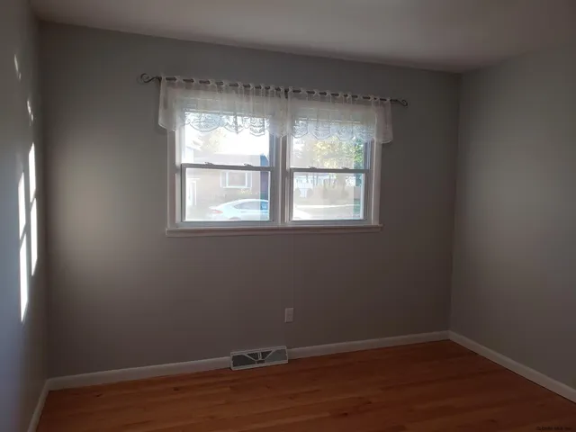 $3,495 | 4 Walter Drive, Saratoga Springs, NY 12866