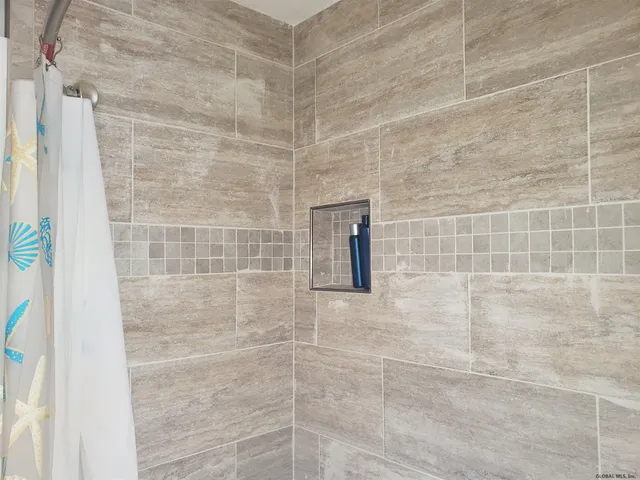 $3,495 | 4 Walter Drive, Saratoga Springs, NY 12866