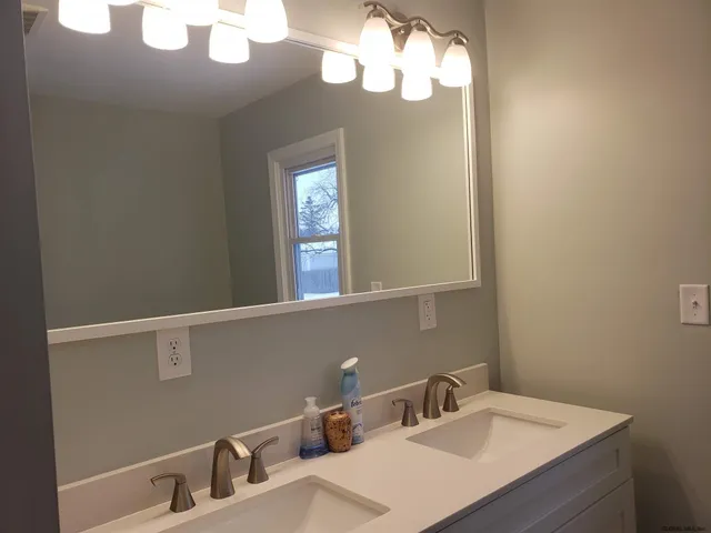 $3,495 | 4 Walter Drive, Saratoga Springs, NY 12866