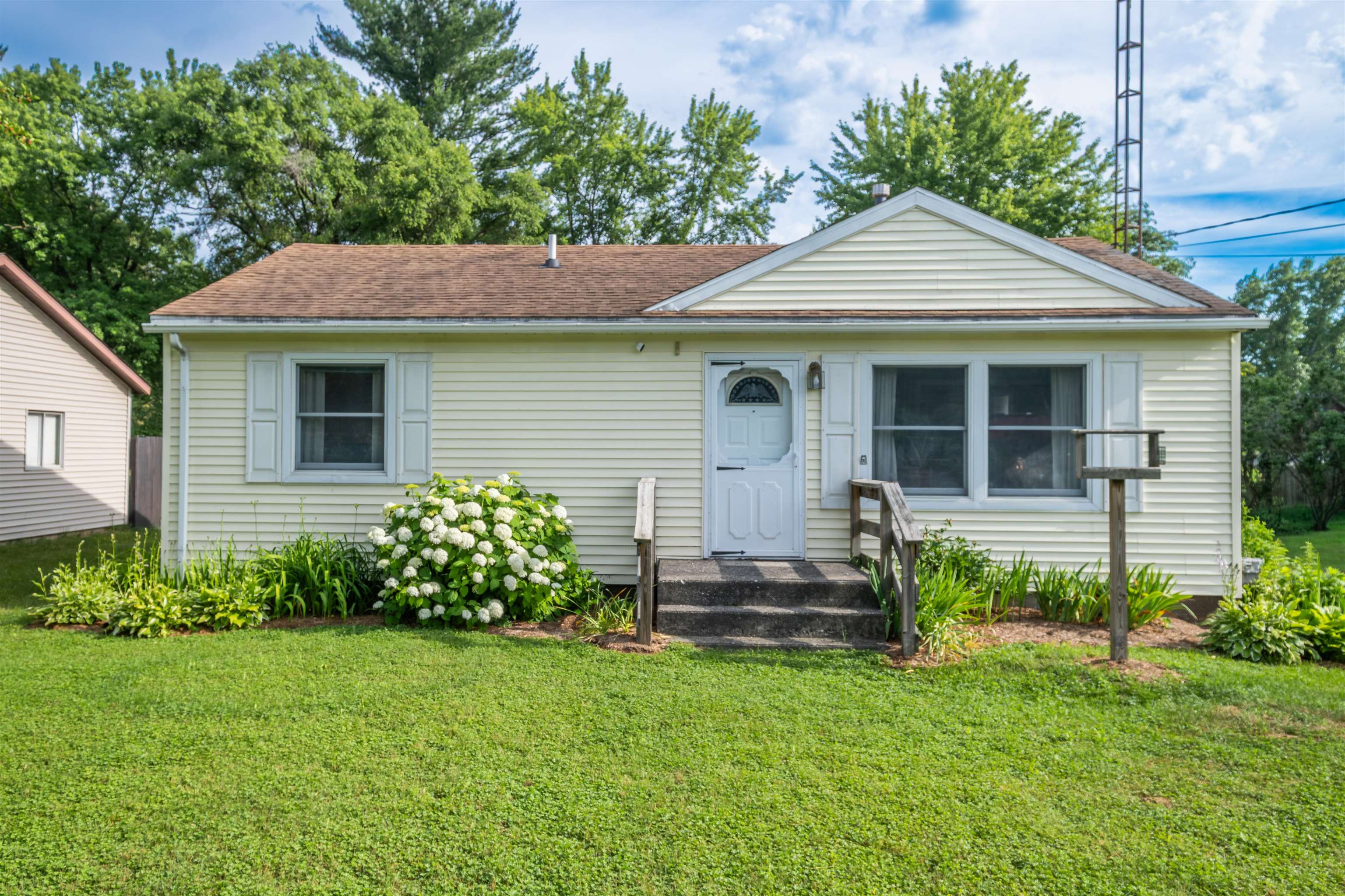 5493 West Frances Road Clio, MI 48420 - Photo 1 of 19