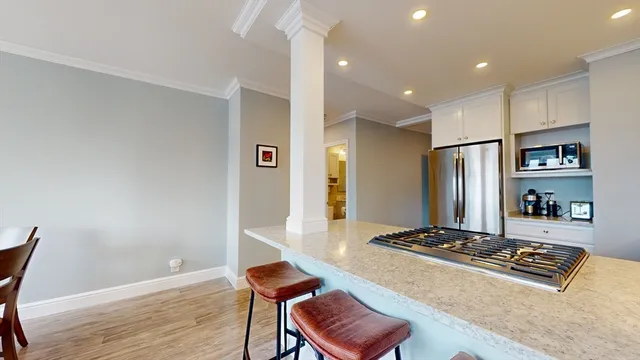 $879,000 | 65 East India Row, Unit 24H, Boston, MA 02110