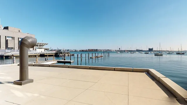 $879,000 | 65 East India Row, Unit 24H, Boston, MA 02110