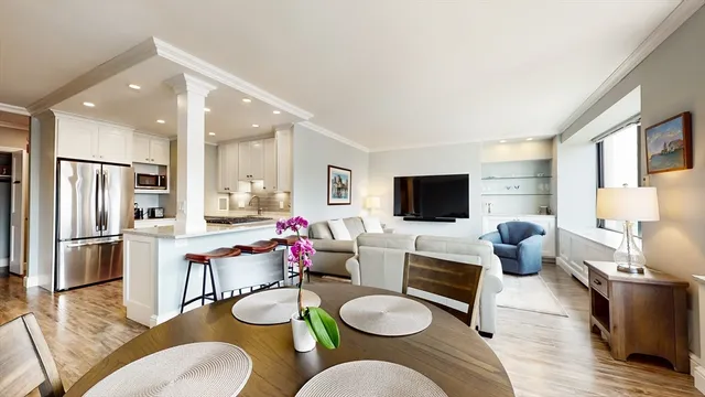 $879,000 | 65 East India Row, Unit 24H, Boston, MA 02110