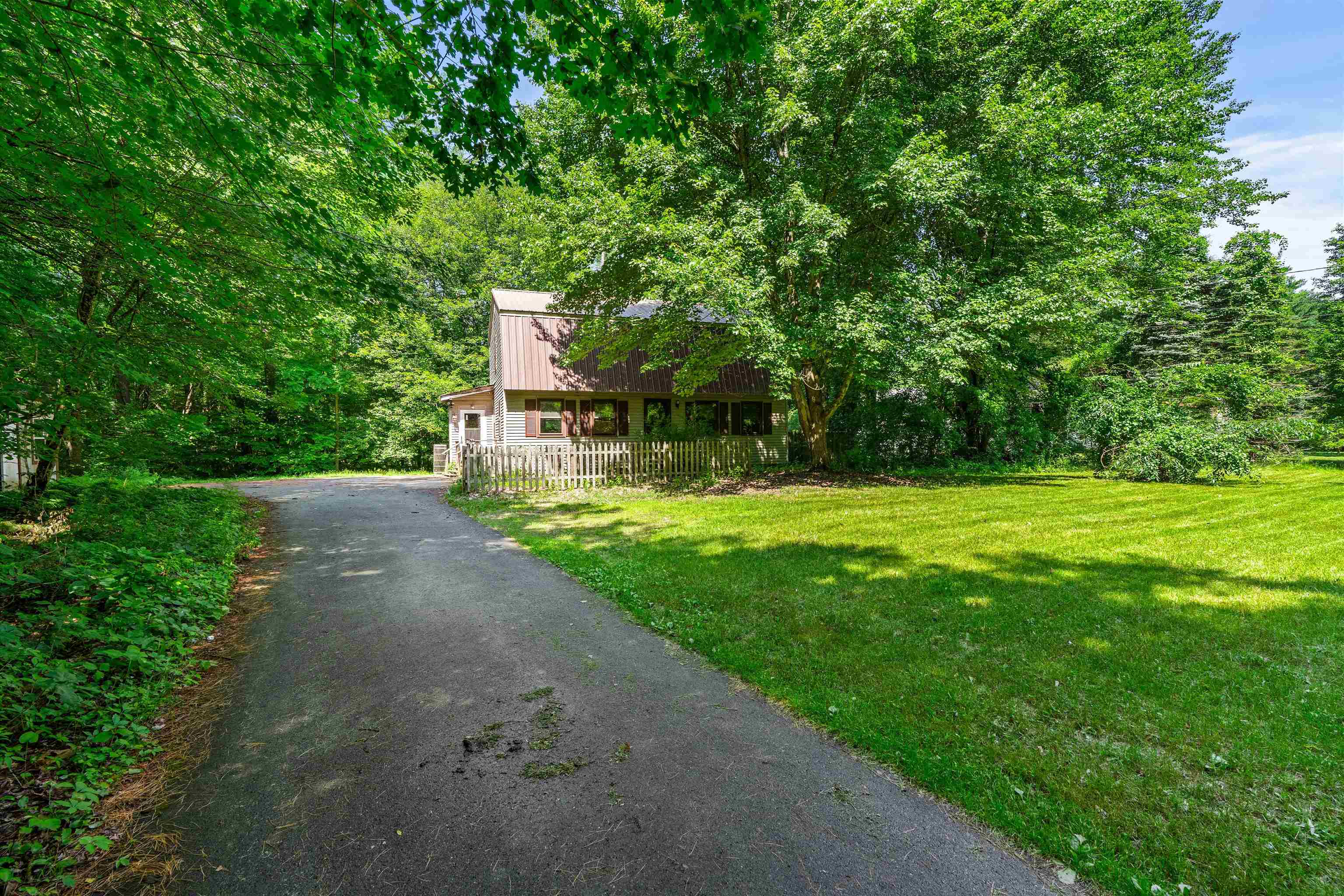 59 Oak Hill Road Concord, NH 03301 - Photo 1 of 40
