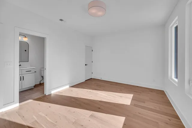 a view of backyard with tree