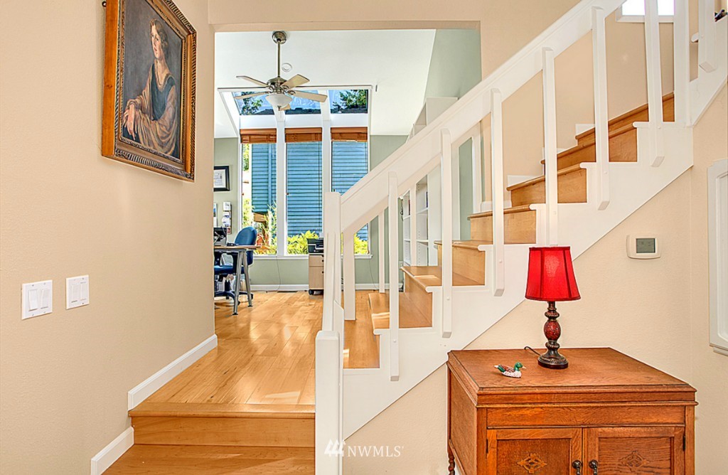 2160 Southeast 8th Drive Renton, WA 98057 - Photo 7 of 14