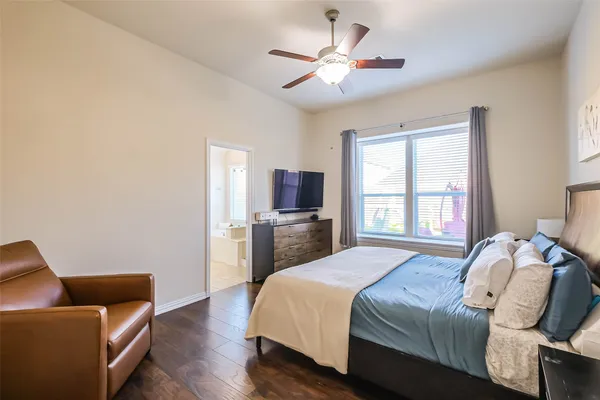 $325,000 | 2019 Knoll Oak Lane, Richmond, TX 77469