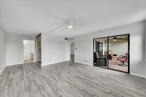 $260,000 | 2112 South Cypress Bend Drive, Unit 508, Pompano Beach, FL 33069