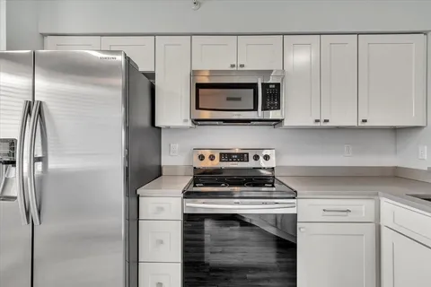 $260,000 | 2112 South Cypress Bend Drive, Unit 508, Pompano Beach, FL 33069