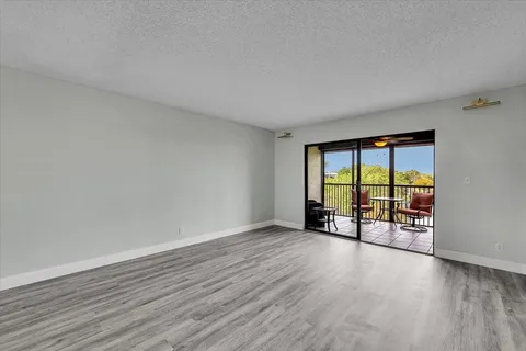 $260,000 | 2112 South Cypress Bend Drive, Unit 508, Pompano Beach, FL 33069