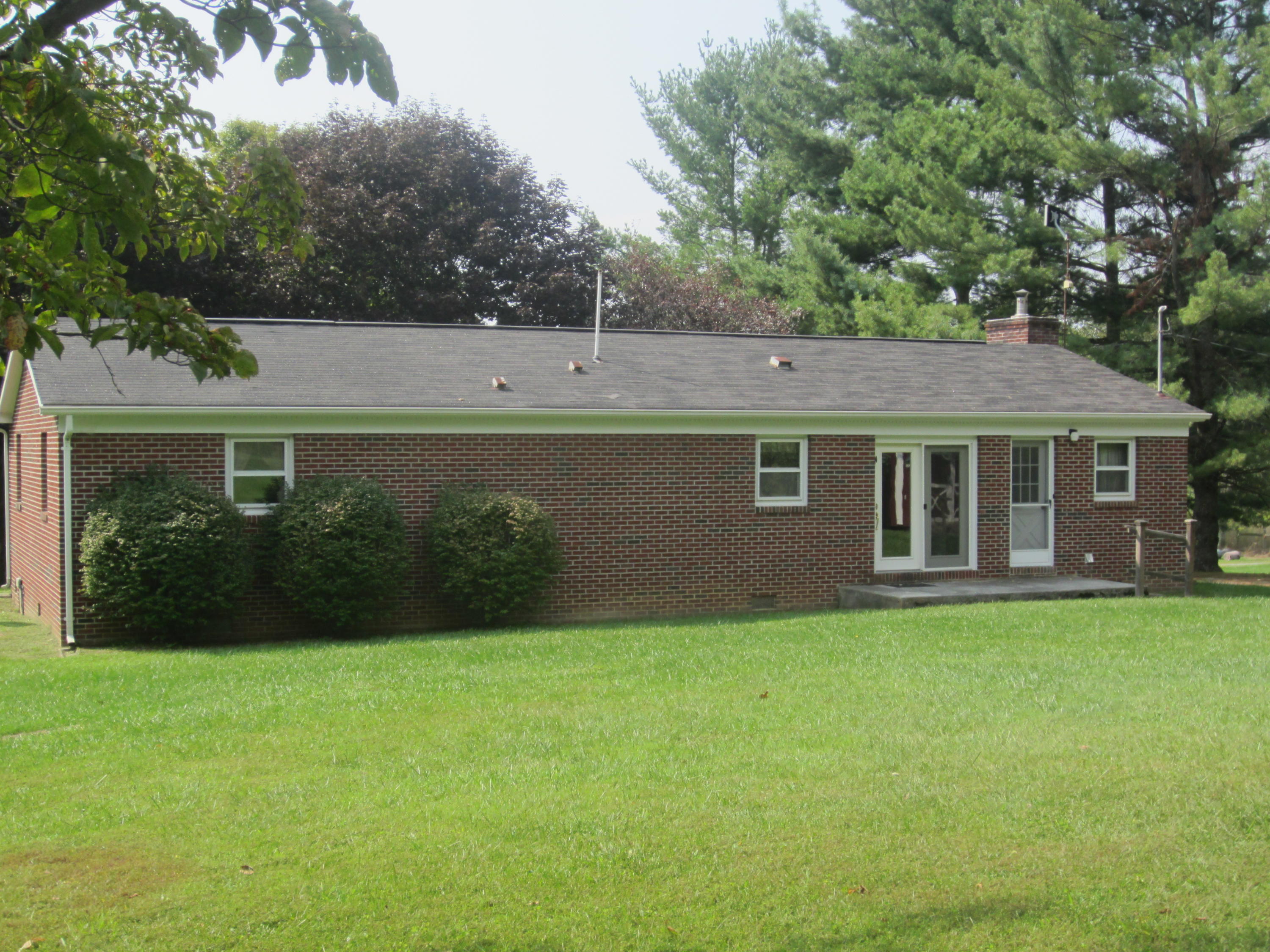 200 Tomlinson Farm Road Sinks Grove, WV 24976 - Photo 4 of 23 Gallery Image 4