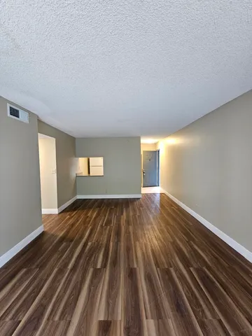 $1,650 | 2000 North Congress Avenue, Unit 207, West Palm Beach, FL 33401