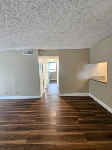 $1,650 | 2000 North Congress Avenue, Unit 207, West Palm Beach, FL 33401