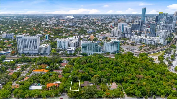 $2,750,000 | 1644 South Miami Avenue, Miami, FL 33129