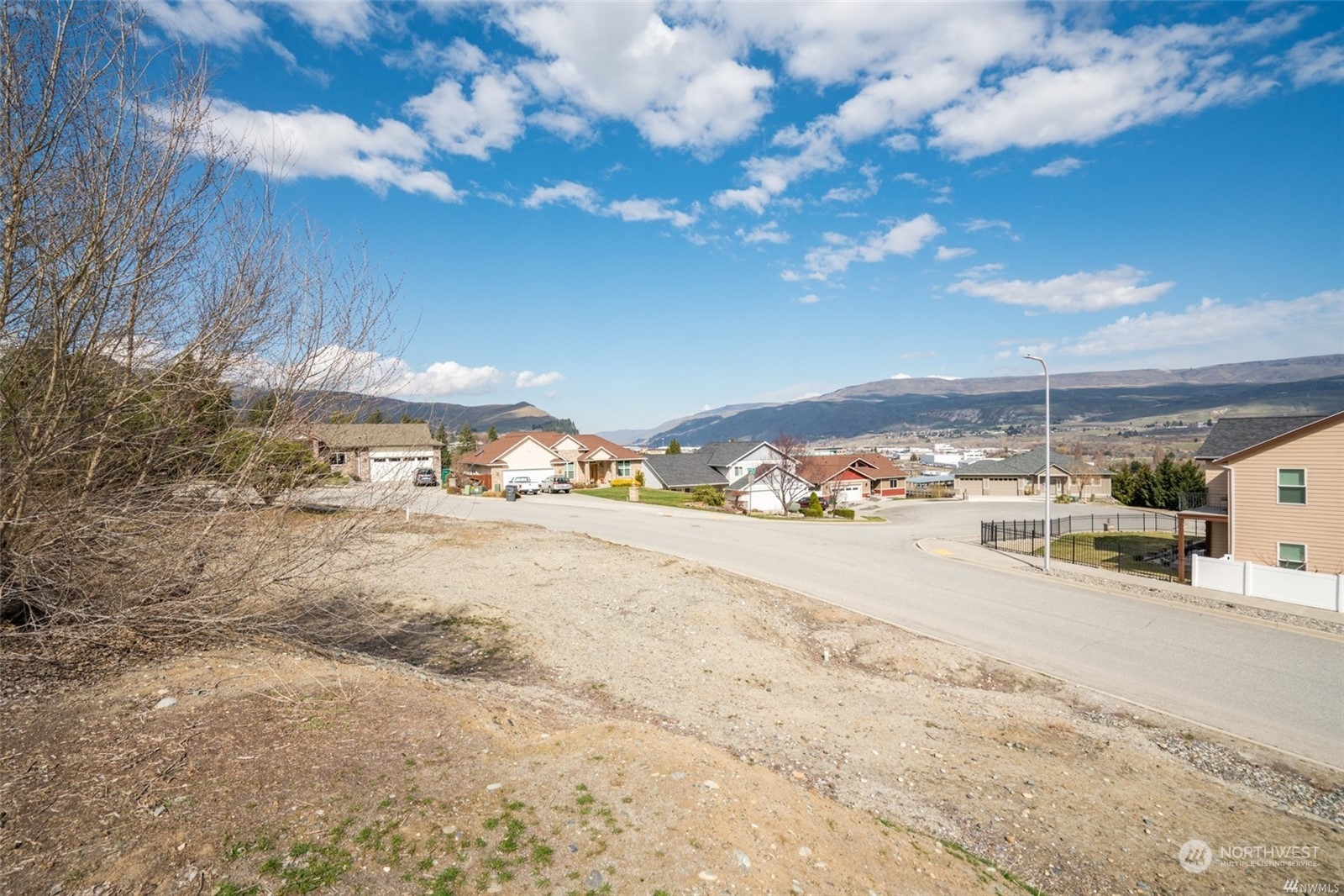 2126 Honeysett Road Wenatchee, WA 98801 - Photo 14 of 16 Gallery Image 14