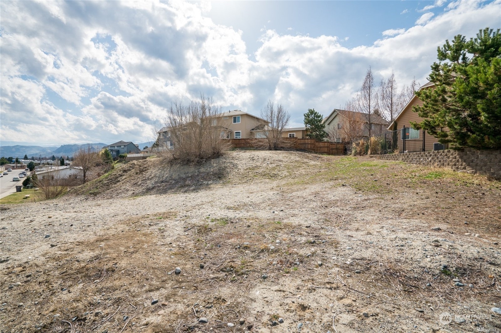 2126 Honeysett Road Wenatchee, WA 98801 - Photo 8 of 16 Gallery Image 8