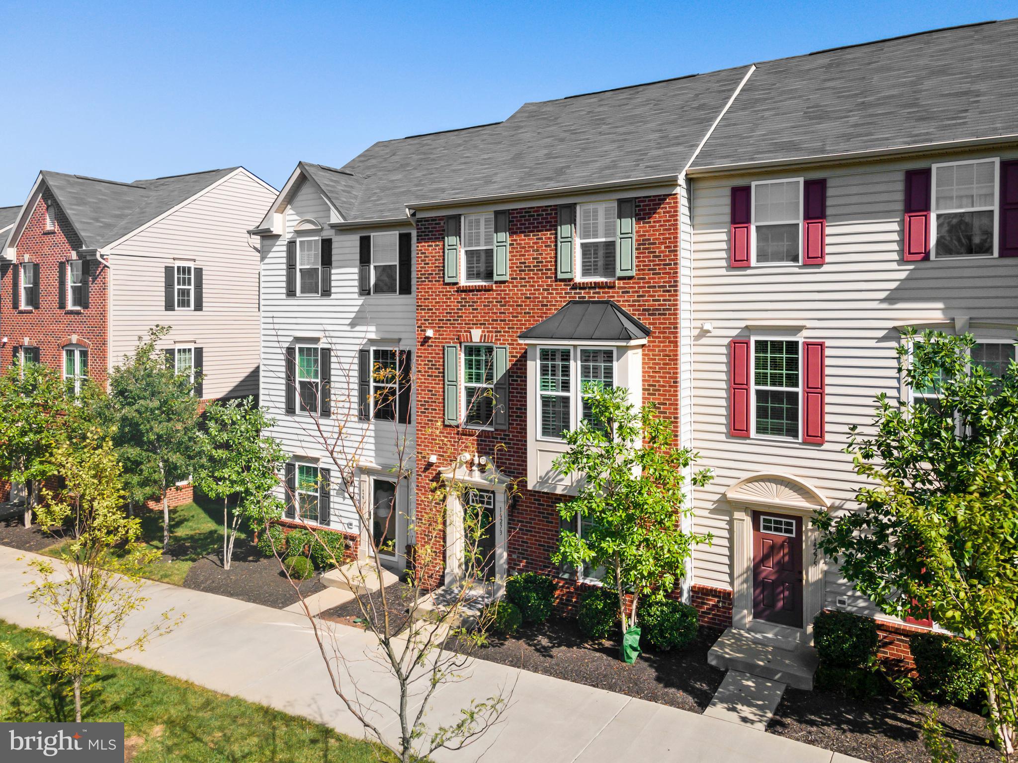 14273 Haro Trail Gainesville, VA 20155 - Photo 2 of 34