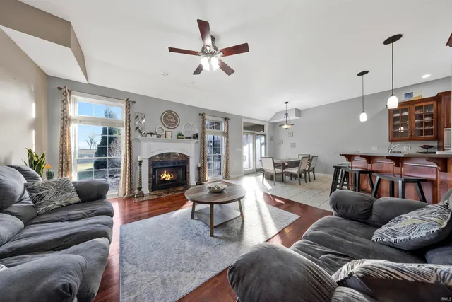 $899,900 | 12444 Brook Drive, Haubstadt, IN 47639