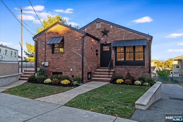 $2,600 | 218 Corabelle Avenue, Unit 1, Lodi, NJ 07644